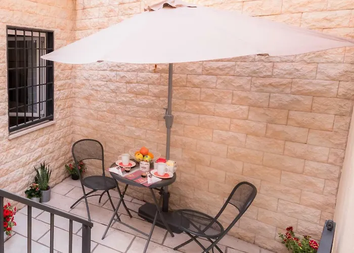 Leonina 75 Holidays Apartamento Roma